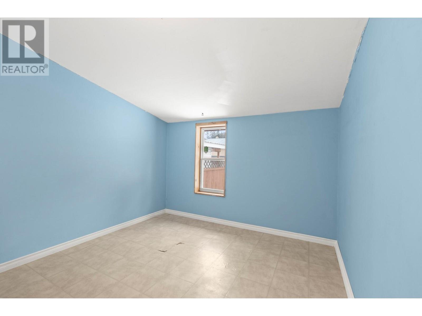 












5768 Highway 97 N Highway

,
Falkland,




British Columbia
V0E1W0

