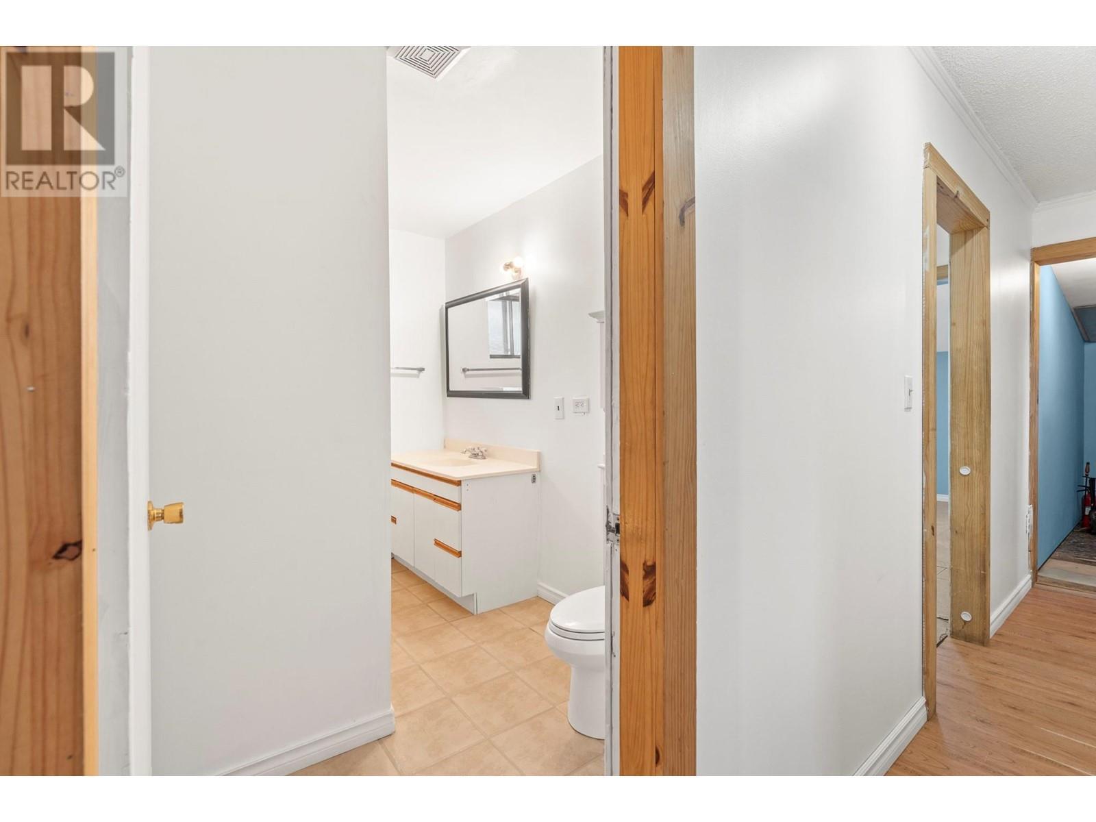 












5768 Highway 97 N Highway

,
Falkland,




British Columbia
V0E1W0

