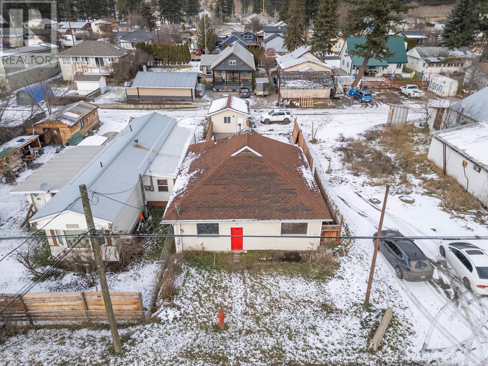 












5768 Highway 97 N Highway

,
Falkland,




British Columbia
V0E1W0

