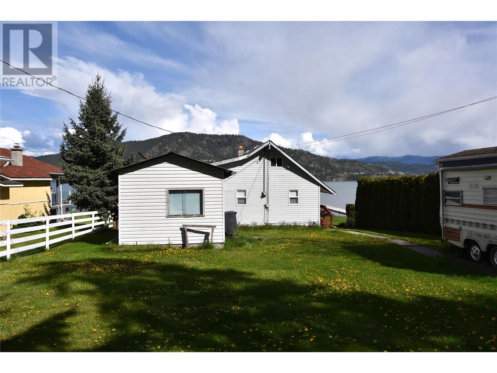 












10983 Westside Road

,
Vernon,




British Columbia
V1H2H1

