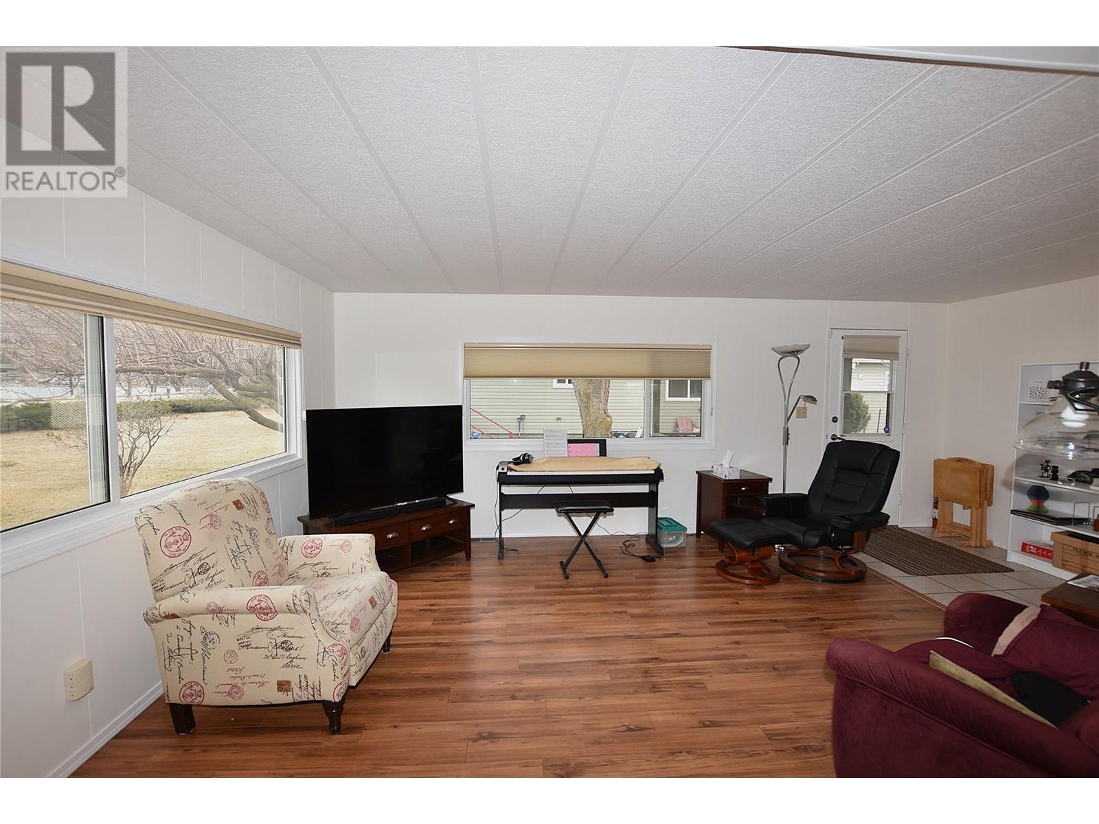 












2727 Lakeshore Road Unit# 48

,
Vernon,




British Columbia
V1H1X5

