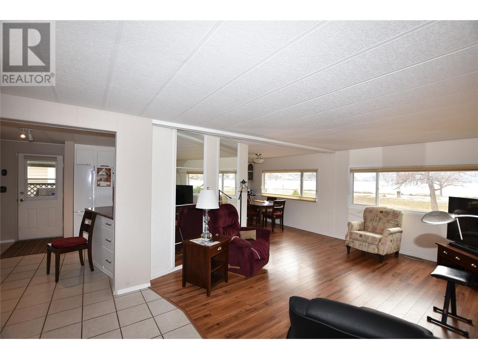 












2727 Lakeshore Road Unit# 48

,
Vernon,




British Columbia
V1H1X5

