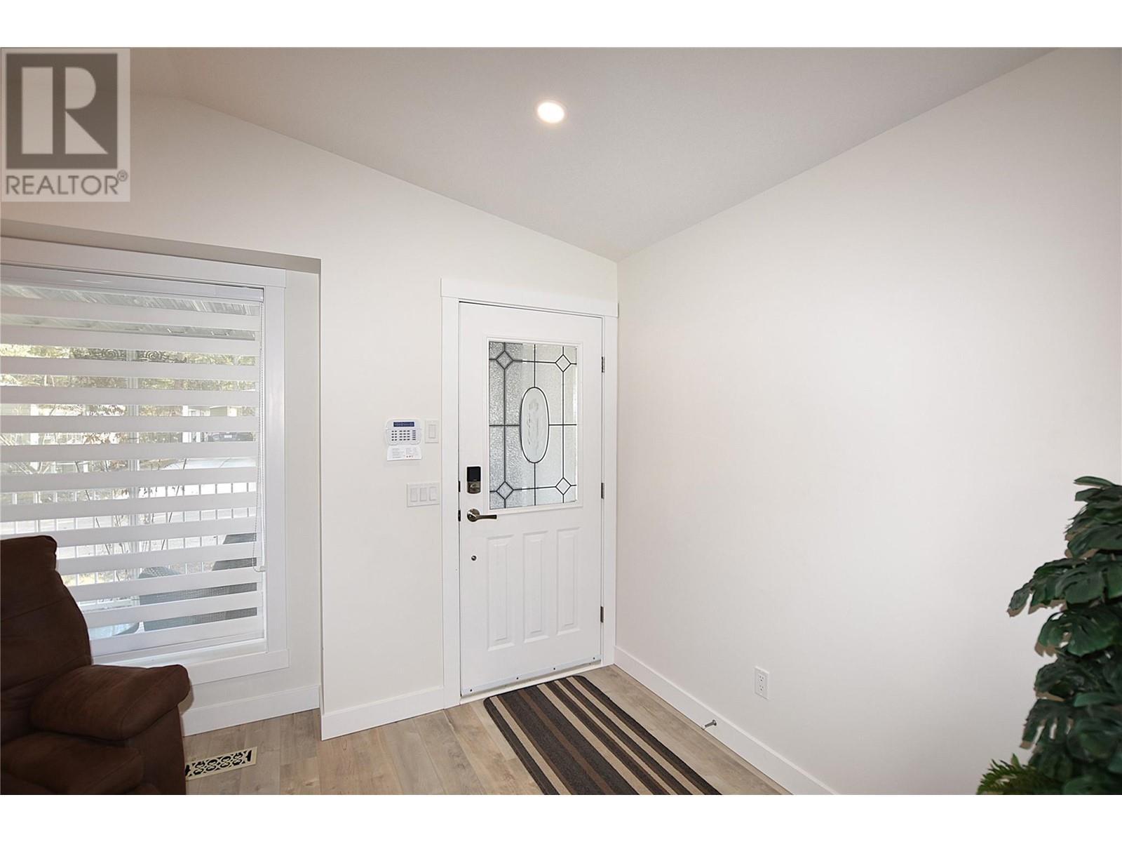 












233 234 Falcon Avenue

,
Vernon,




British Columbia
V1H2A1

