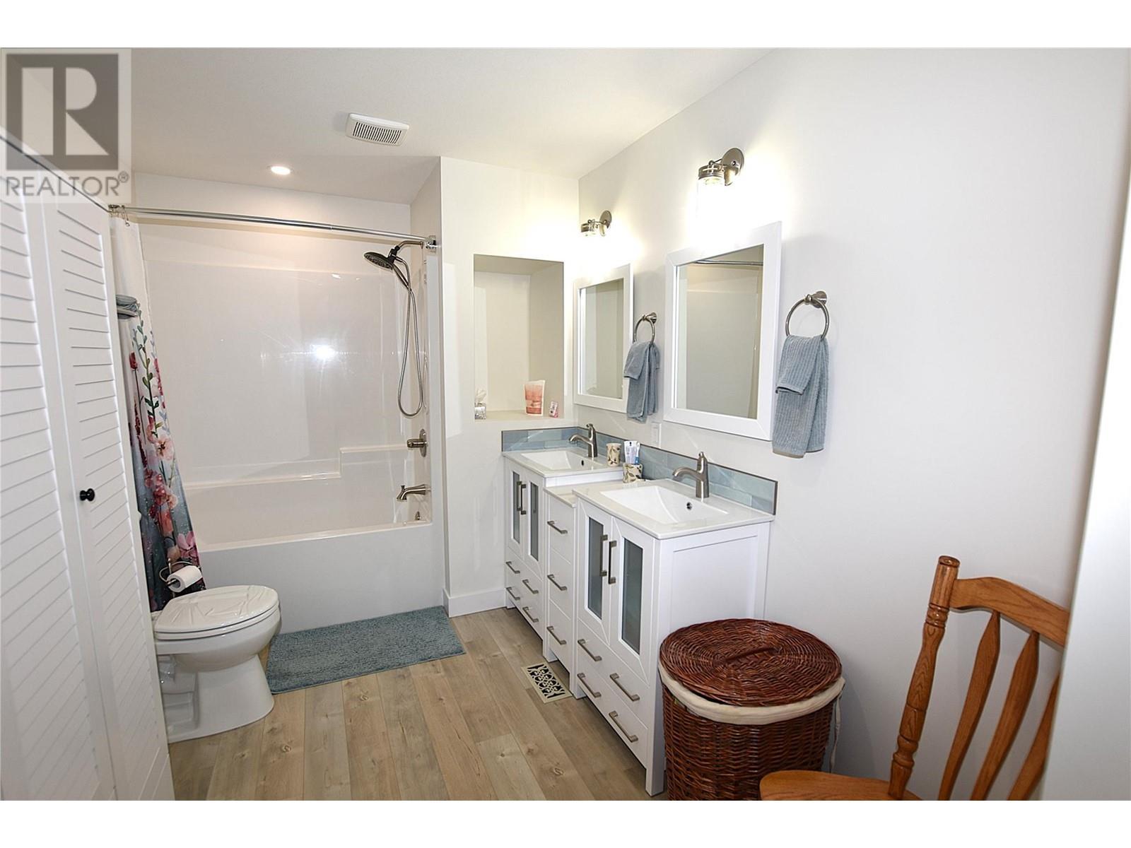 












233 234 Falcon Avenue

,
Vernon,




British Columbia
V1H2A1

