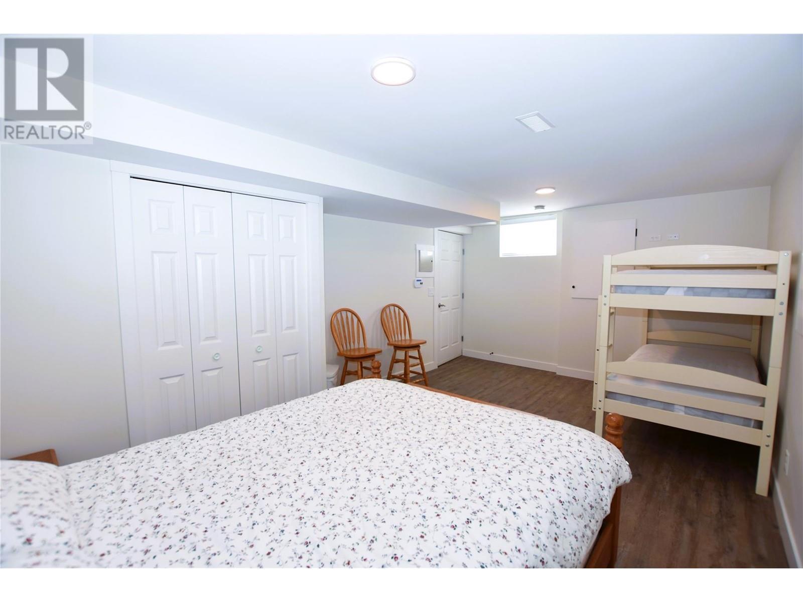 












233 234 Falcon Avenue

,
Vernon,




British Columbia
V1H2A1

