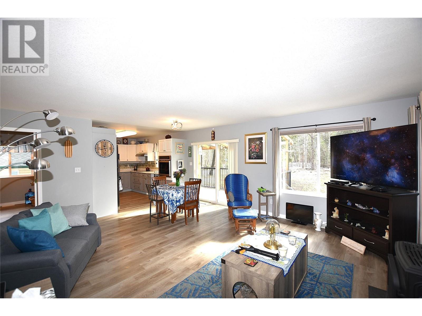 












145 Falcon Avenue

,
Vernon,




British Columbia
V1H2A1

