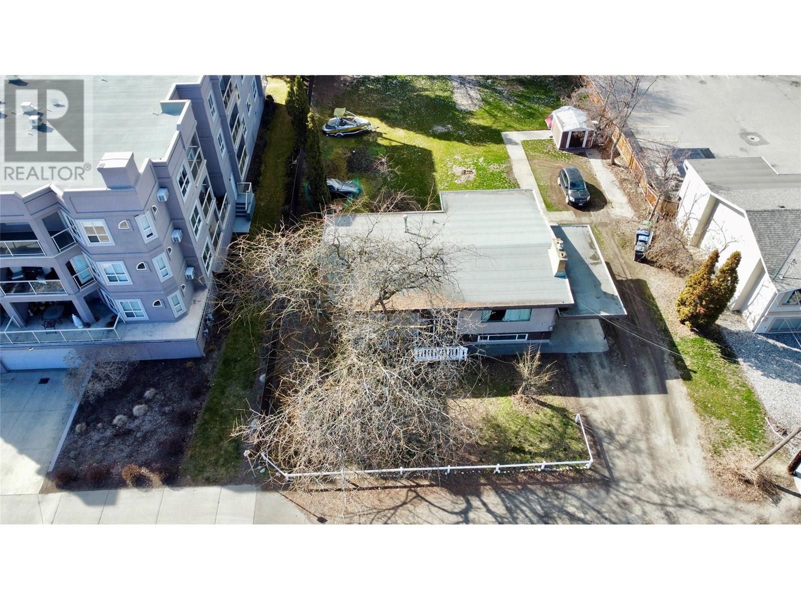 












2110 Vasile Road

,
Kelowna,




British Columbia
V1Y6H5

