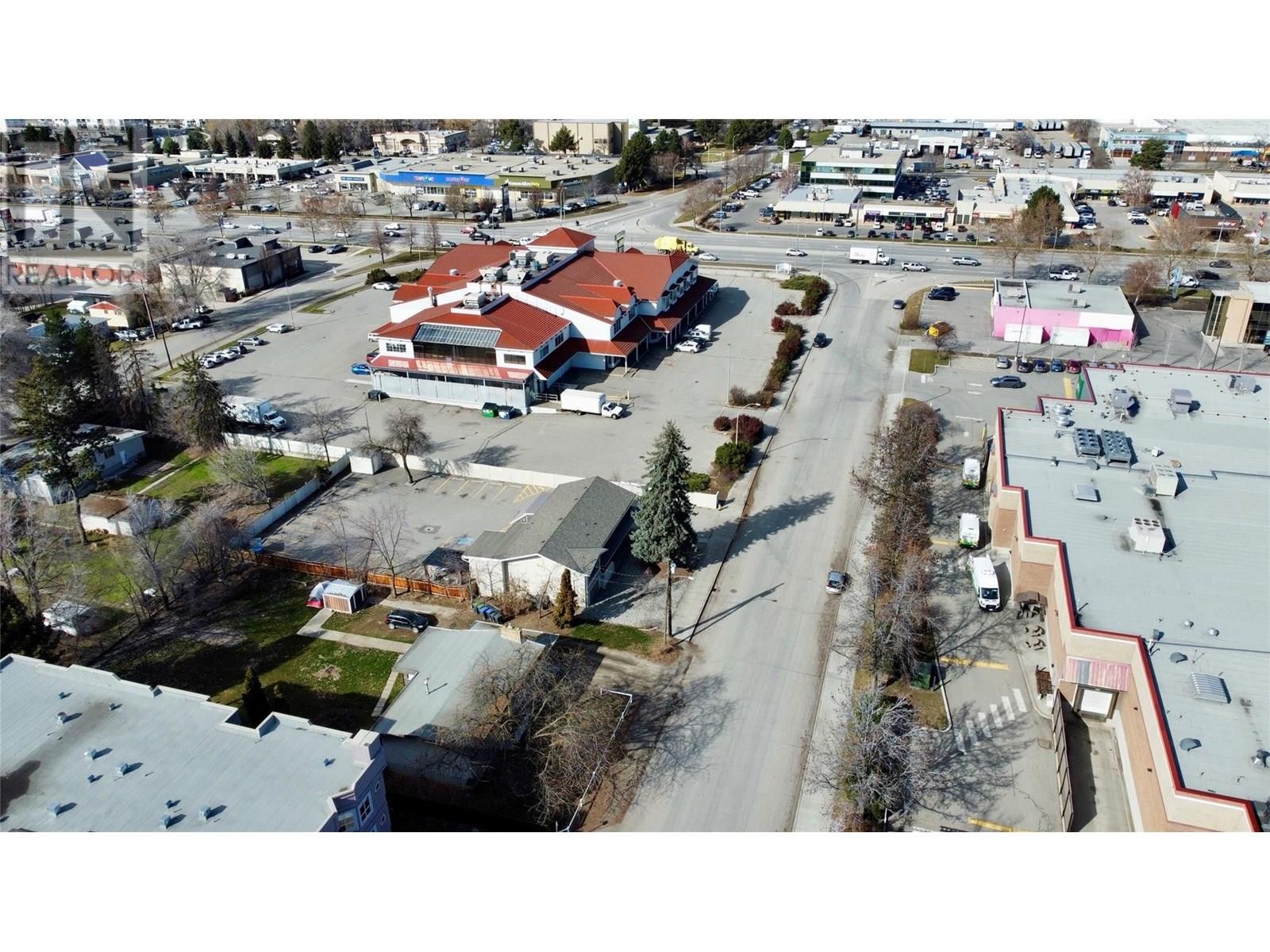 












2110 Vasile Road

,
Kelowna,




British Columbia
V1Y6H5

