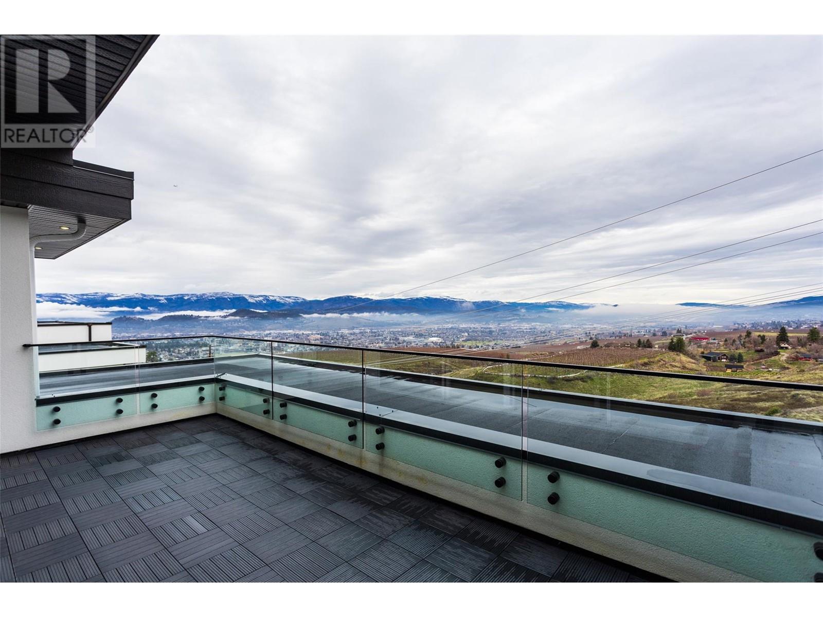 












652 Deans Court

,
Kelowna,




British Columbia
V1P1A1

