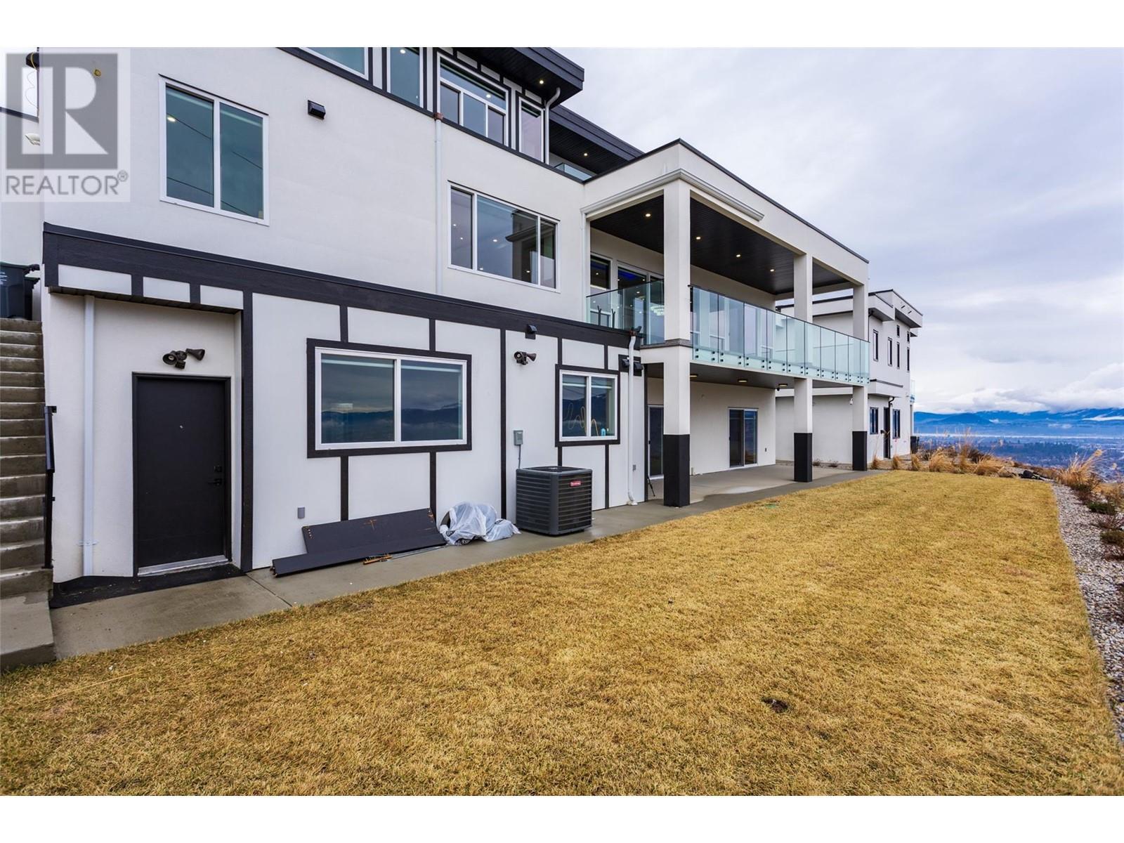 












652 Deans Court

,
Kelowna,




British Columbia
V1P1A1

