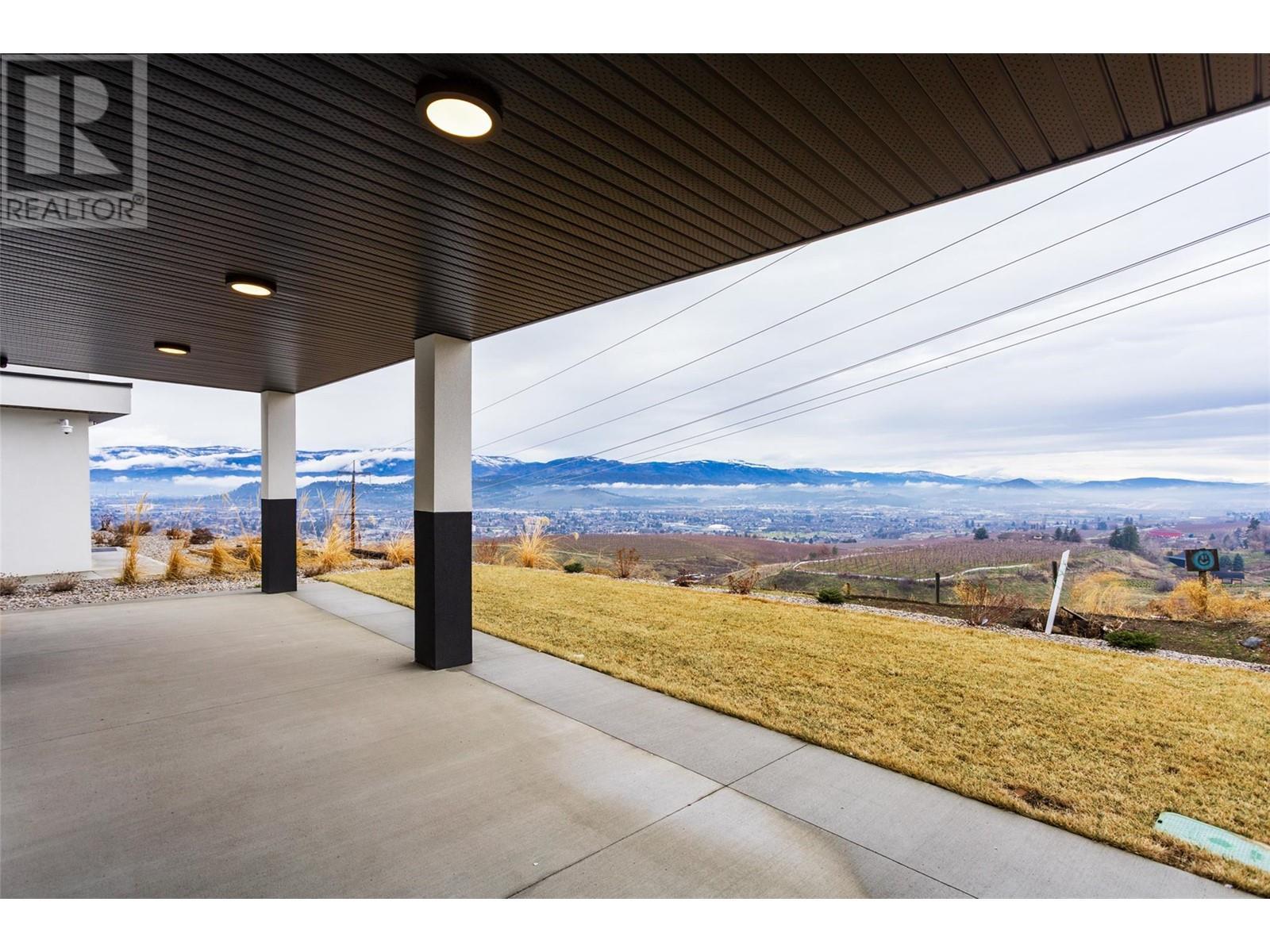 












652 Deans Court

,
Kelowna,




British Columbia
V1P1A1

