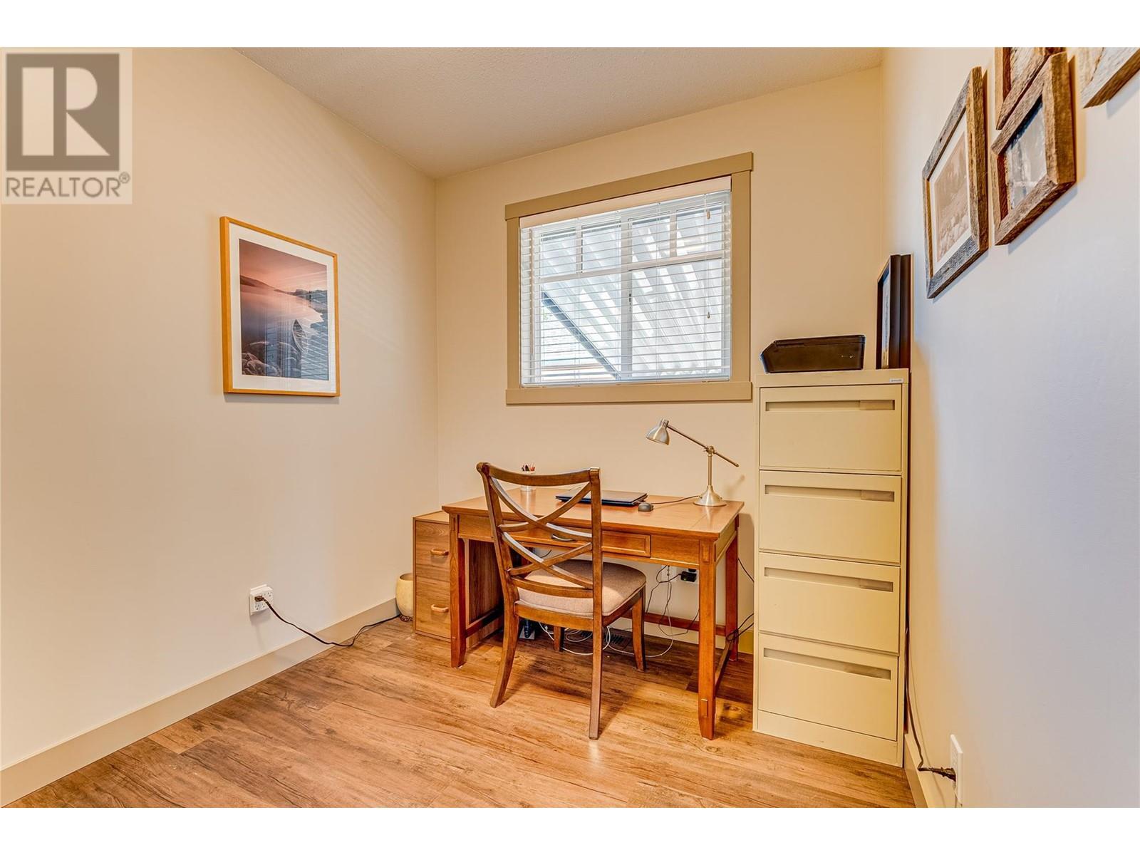 












270 Grouse Avenue

,
Vernon,




British Columbia
V1H2A1

