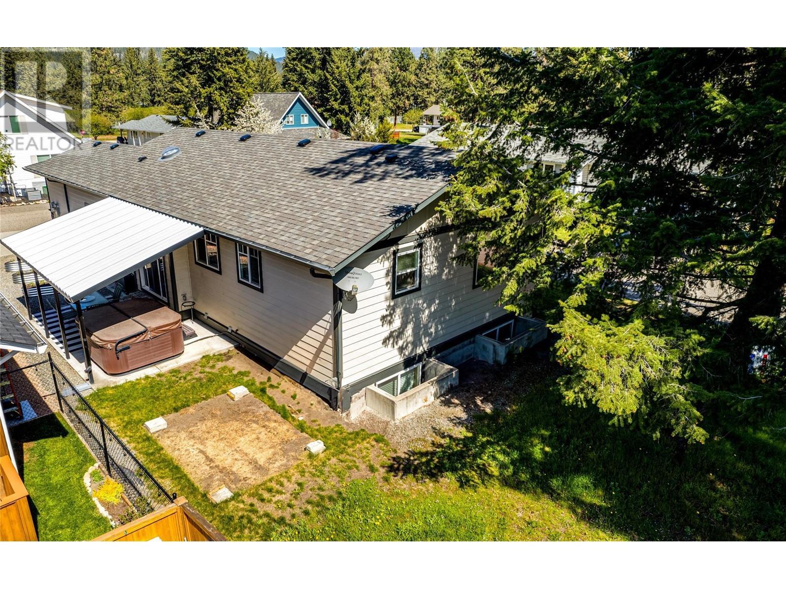 












270 Grouse Avenue

,
Vernon,




British Columbia
V1H2A1

