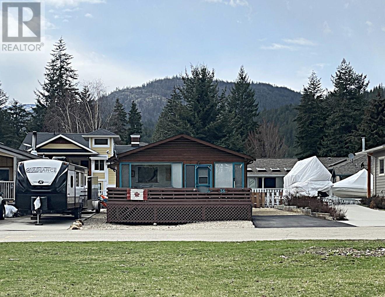 












36 Lakeshore Drive

,
Vernon,




British Columbia
V1H2A1

