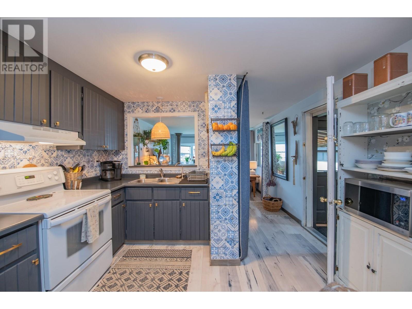 












446 Mabel Lake Road Unit# C5

,
Lumby,




British Columbia
V0E2G5

