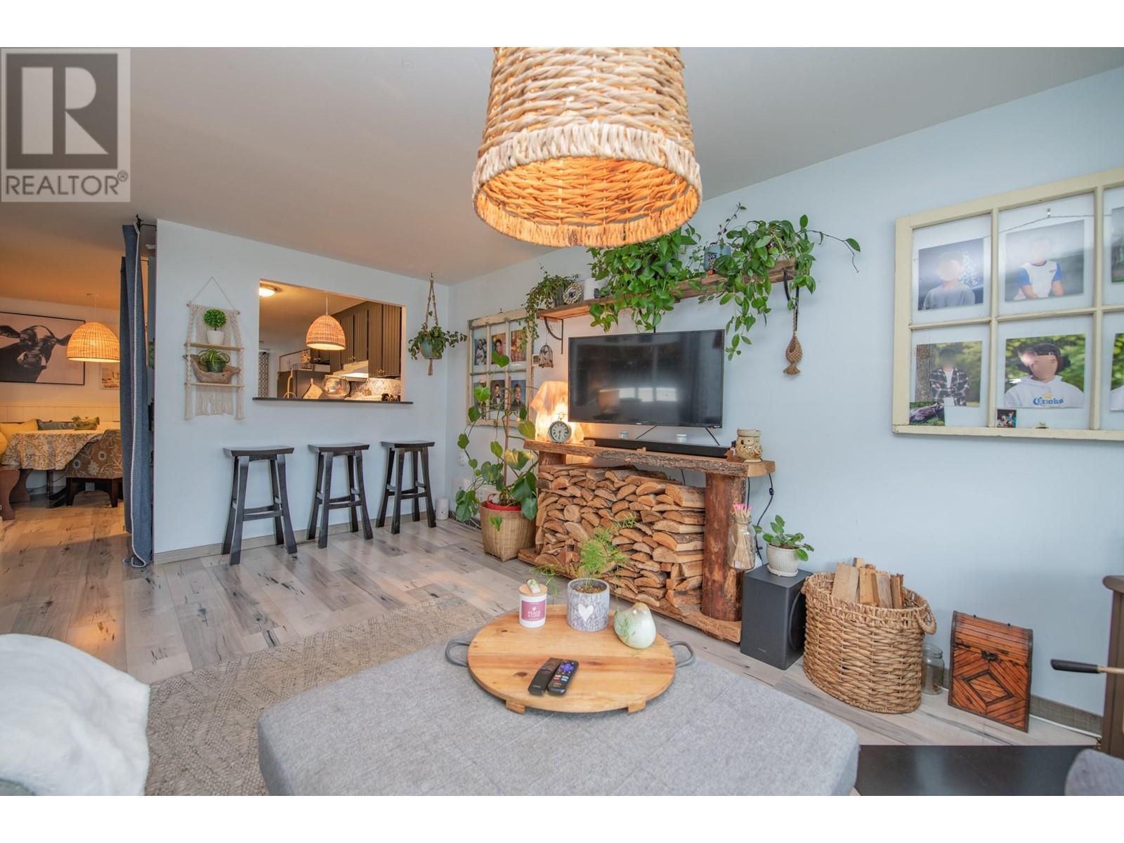 












446 Mabel Lake Road Unit# C5

,
Lumby,




British Columbia
V0E2G5

