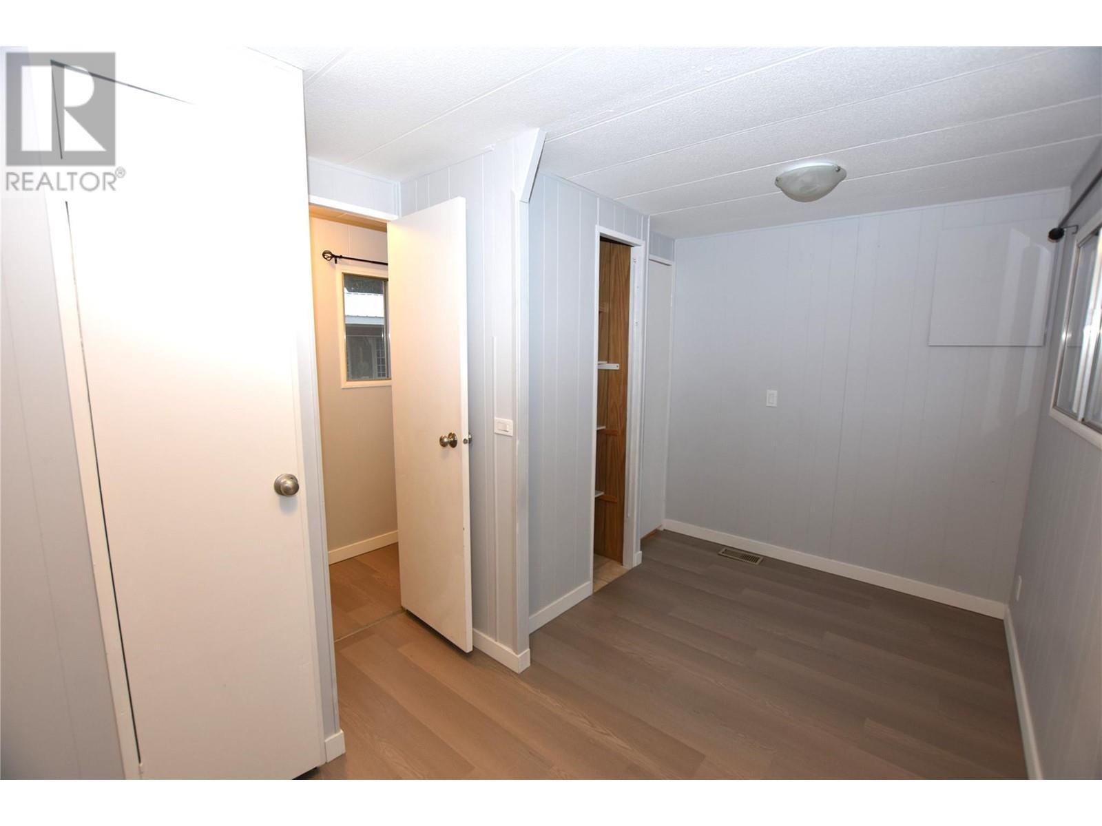 












64 Jenny's Lane

,
Vernon,




British Columbia
V1H2G6

