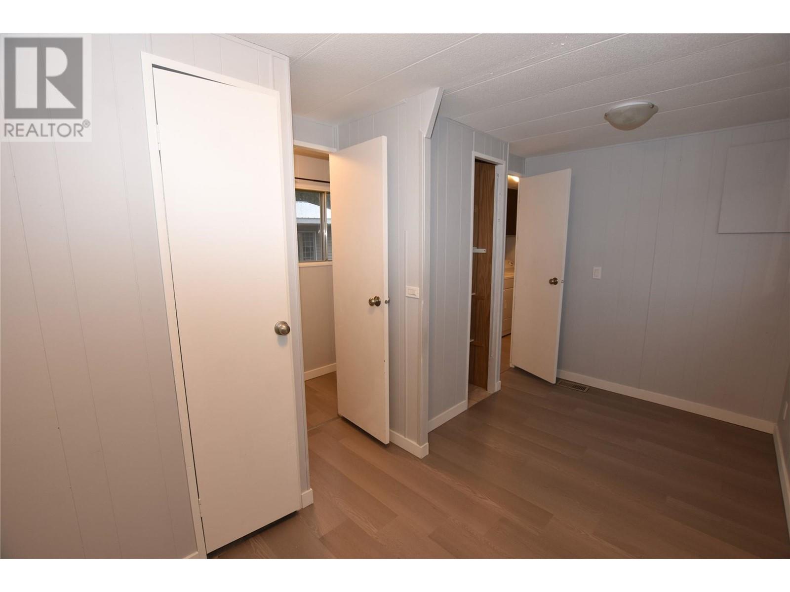 












64 Jenny's Lane

,
Vernon,




British Columbia
V1H2G6

