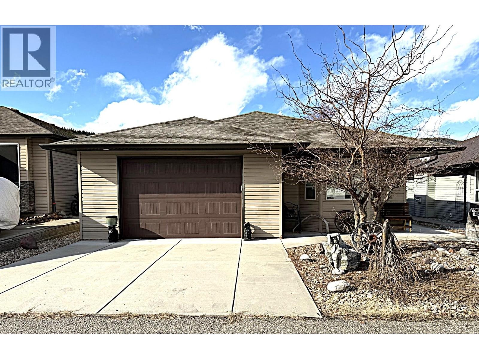 












494 Kingfisher Avenue

,
Vernon,




British Columbia
V1H2A1

