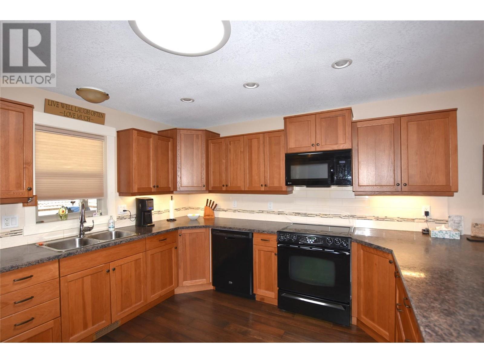 












494 Kingfisher Avenue

,
Vernon,




British Columbia
V1H2A1

