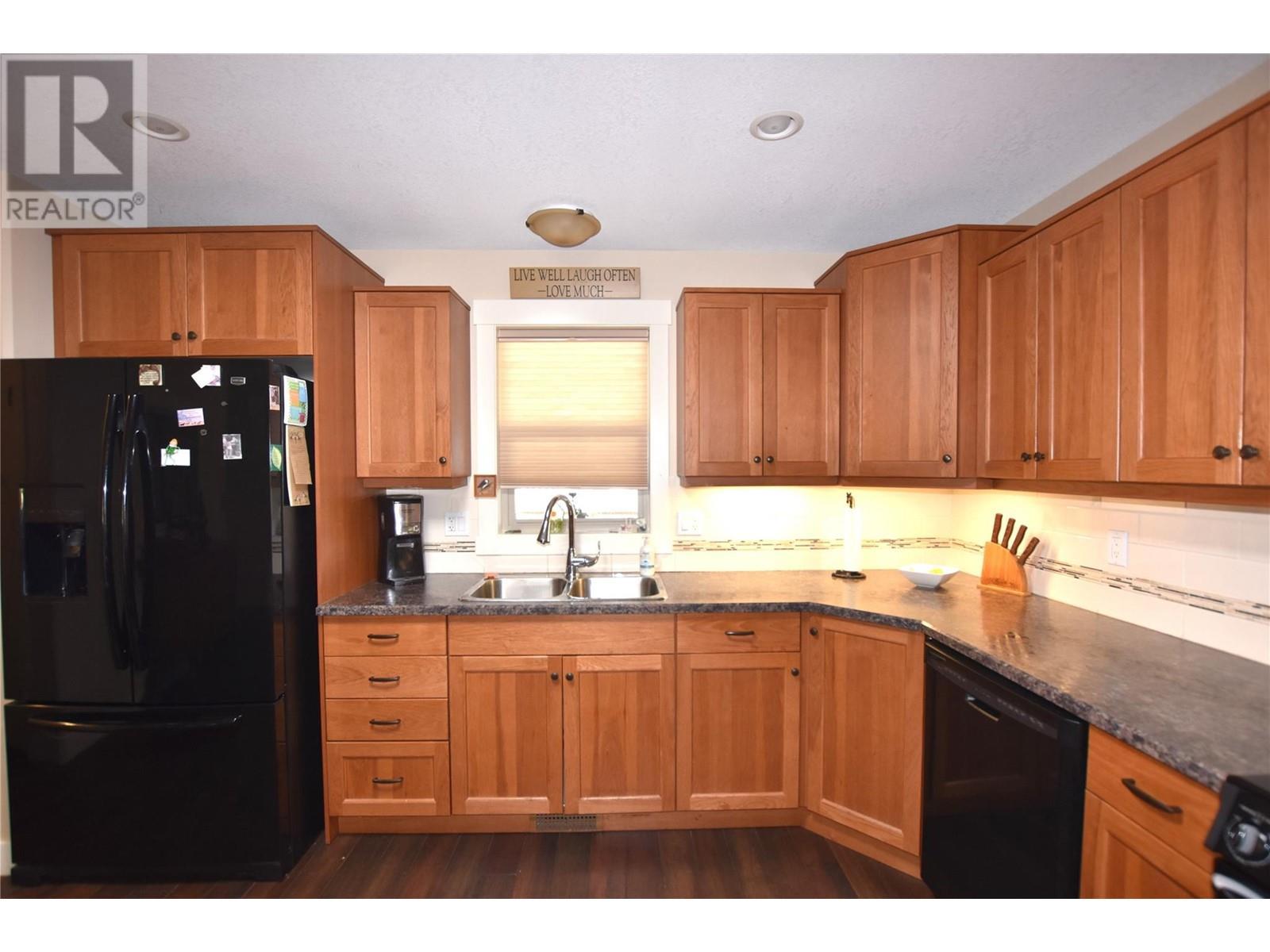 












494 Kingfisher Avenue

,
Vernon,




British Columbia
V1H2A1

