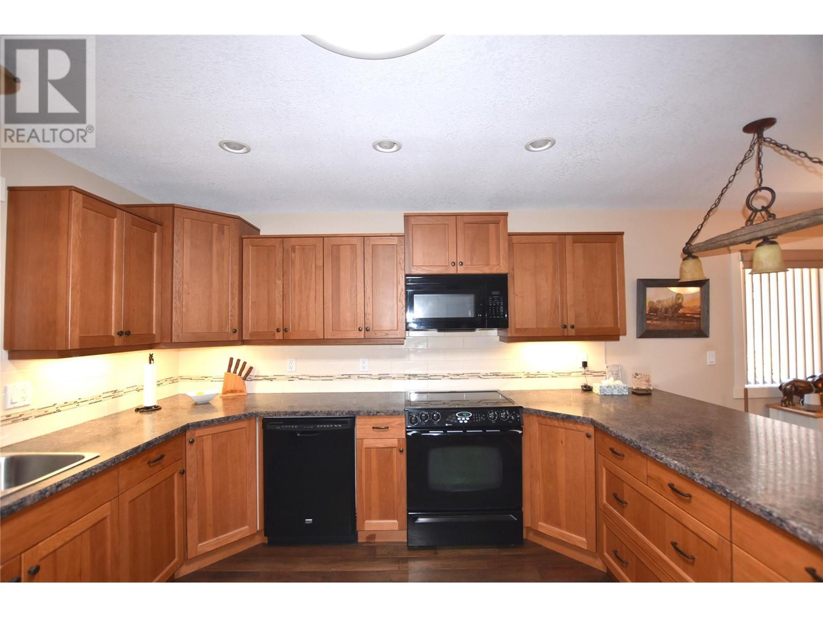 












494 Kingfisher Avenue

,
Vernon,




British Columbia
V1H2A1

