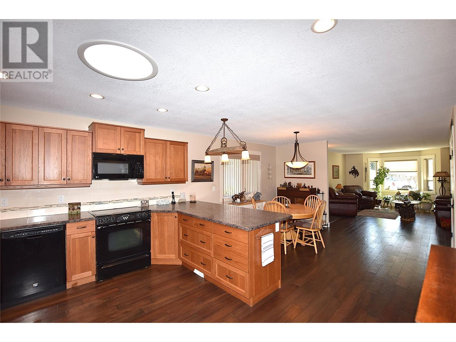 












494 Kingfisher Avenue

,
Vernon,




British Columbia
V1H2A1

