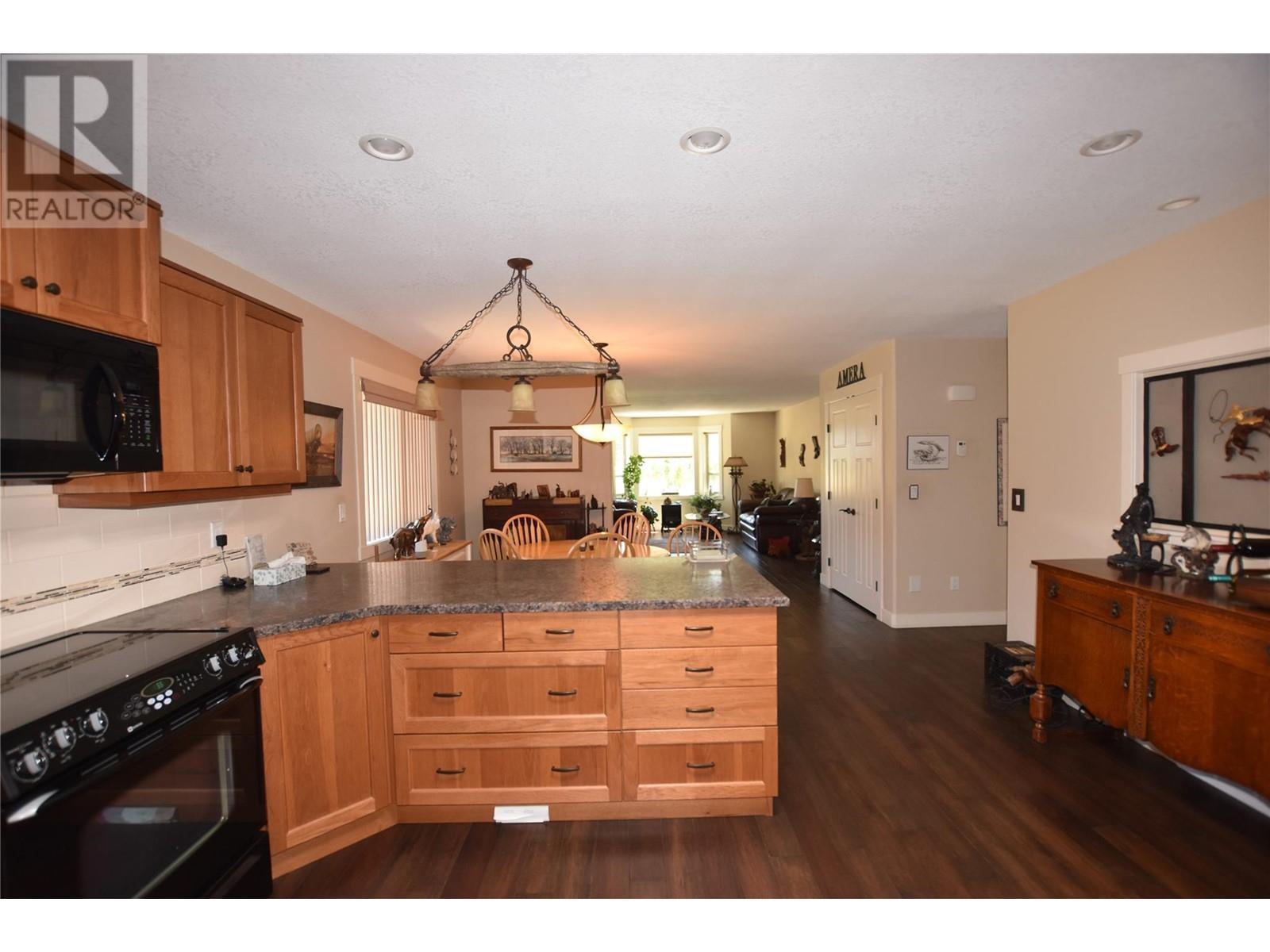 












494 Kingfisher Avenue

,
Vernon,




British Columbia
V1H2A1

