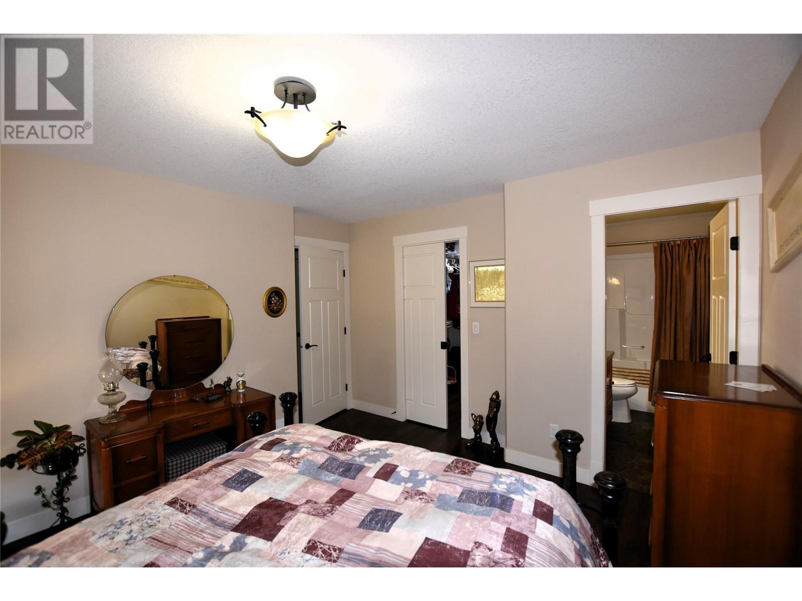 












494 Kingfisher Avenue

,
Vernon,




British Columbia
V1H2A1

