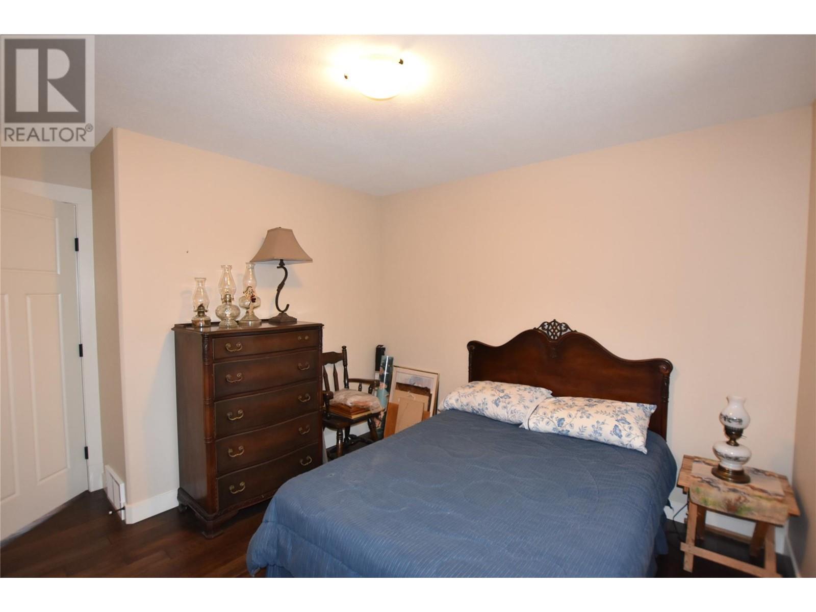 












494 Kingfisher Avenue

,
Vernon,




British Columbia
V1H2A1

