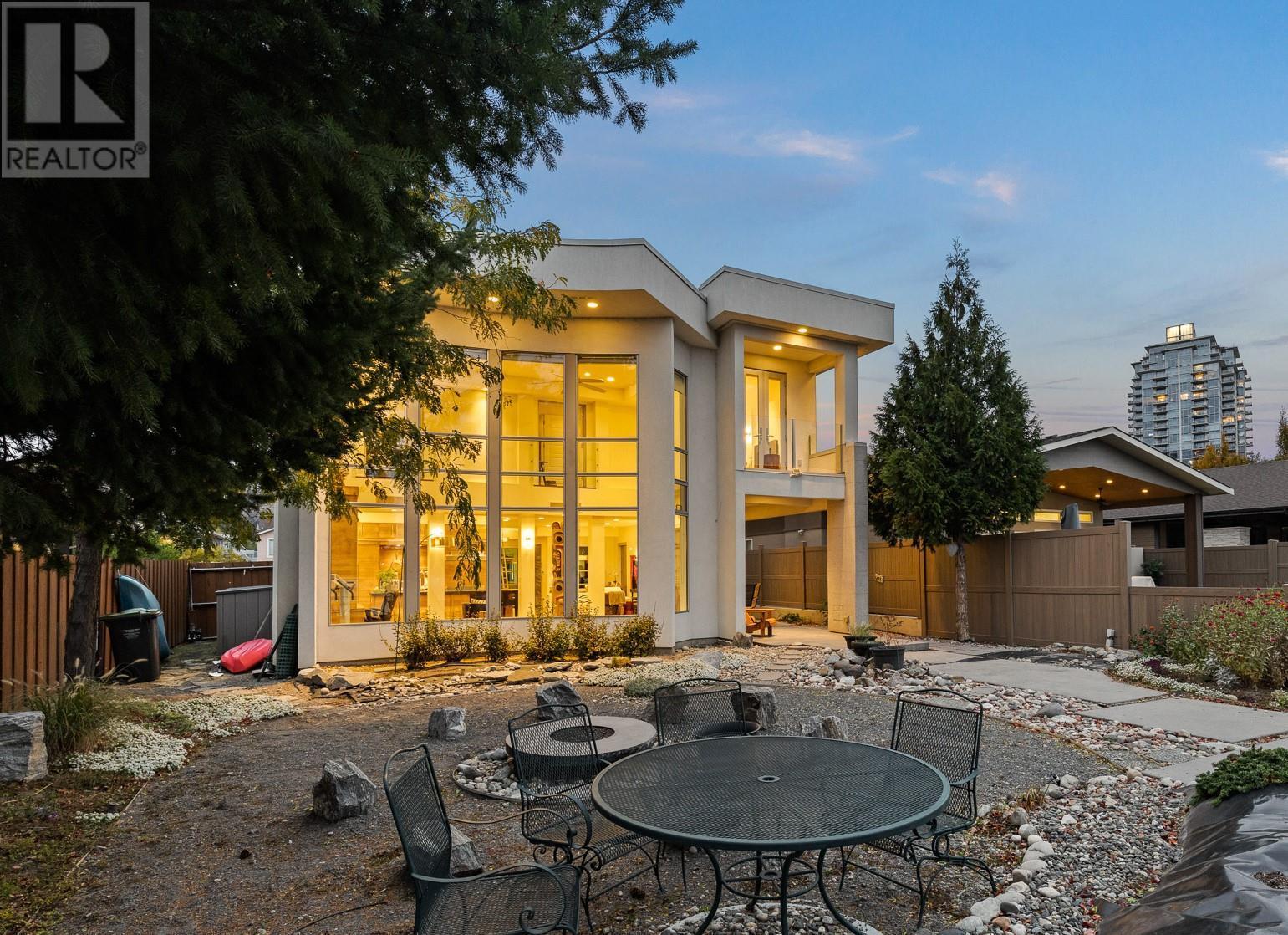 












976 Manhattan Drive

,
Kelowna,




British Columbia
V1Y1H5

