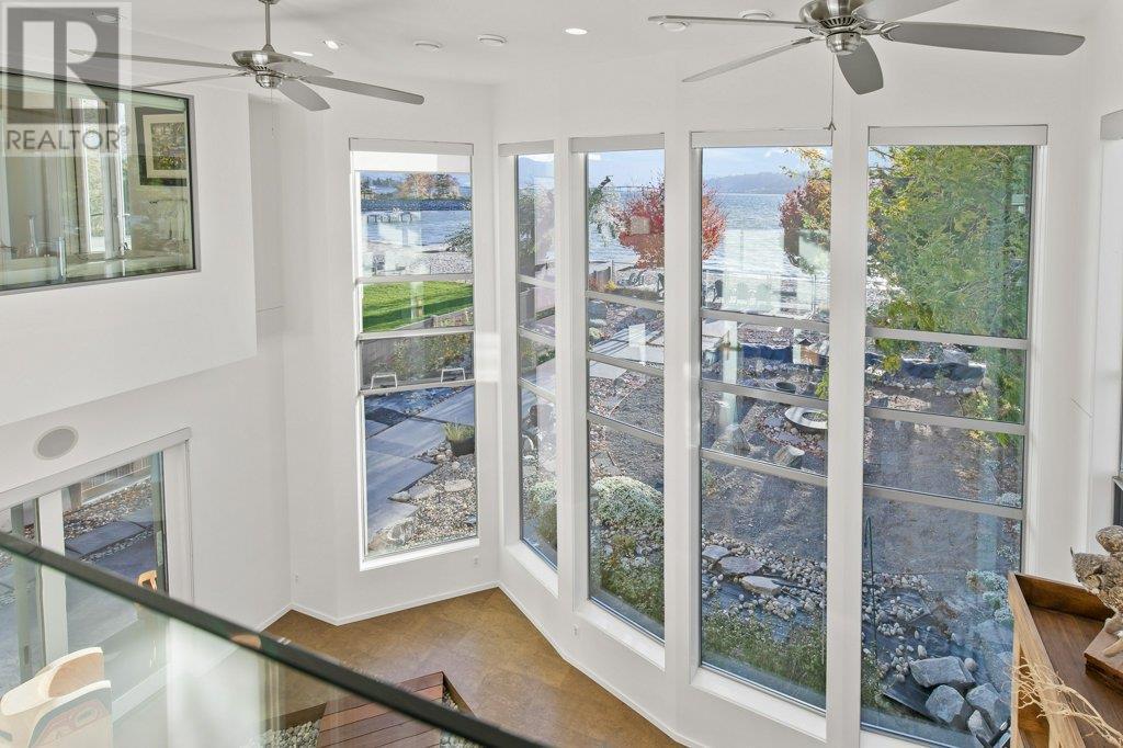 












976 Manhattan Drive

,
Kelowna,




British Columbia
V1Y1H5

