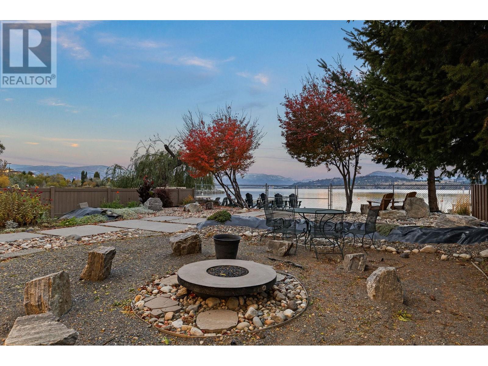 












976 Manhattan Drive

,
Kelowna,




British Columbia
V1Y1H5

