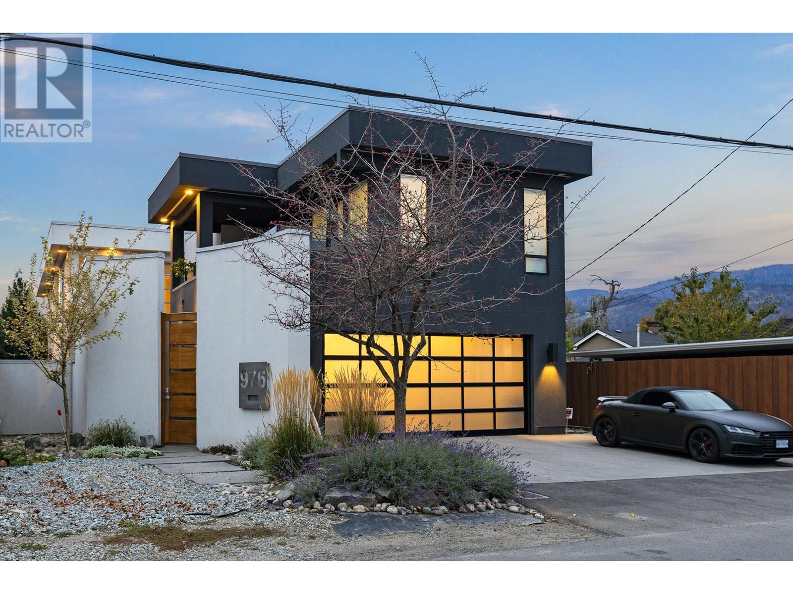 












976 Manhattan Drive

,
Kelowna,




British Columbia
V1Y1H5

