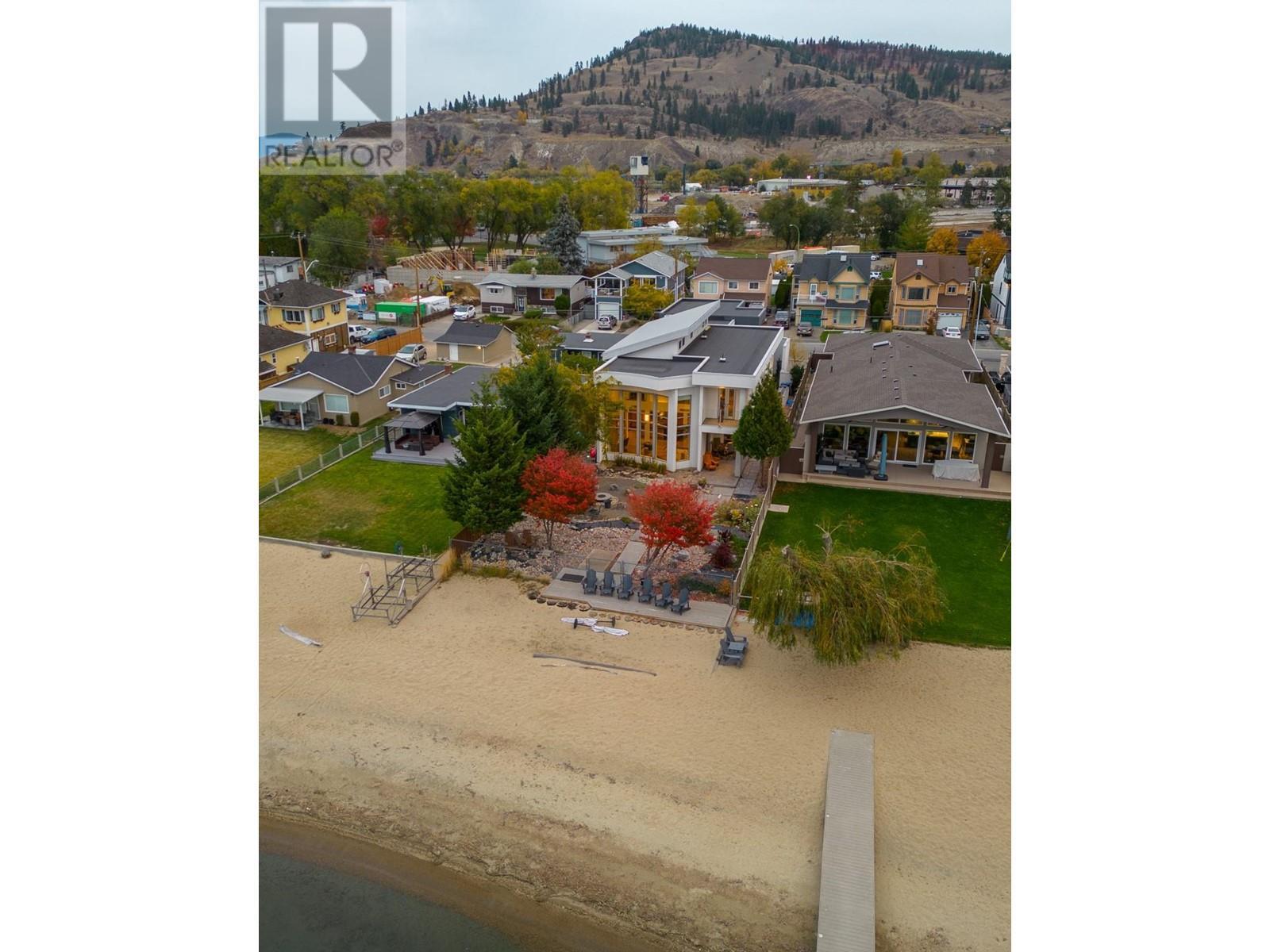 












976 Manhattan Drive

,
Kelowna,




British Columbia
V1Y1H5

