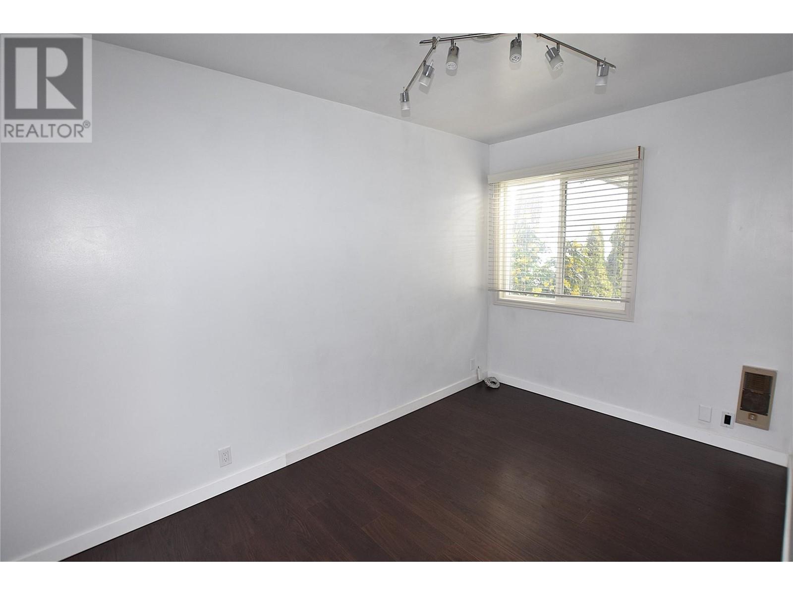












121 Robins Nest Road

,
Vernon,




British Columbia
V1H2H1

