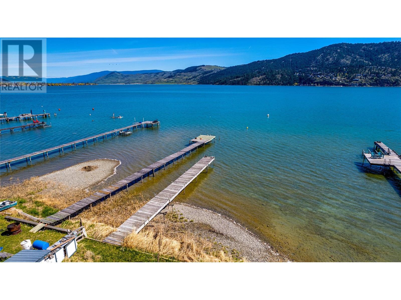 












121 Robins Nest Road

,
Vernon,




British Columbia
V1H2H1

