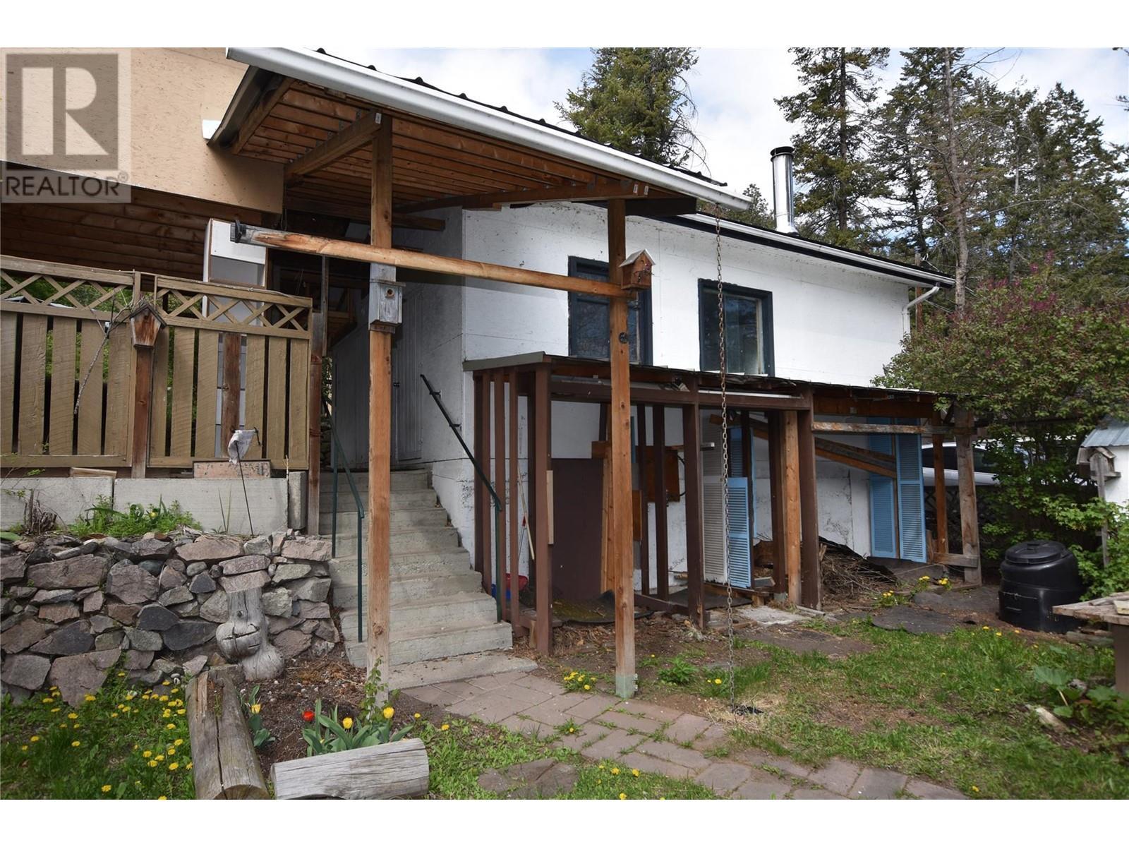












121 Robins Nest Road

,
Vernon,




British Columbia
V1H2H1

