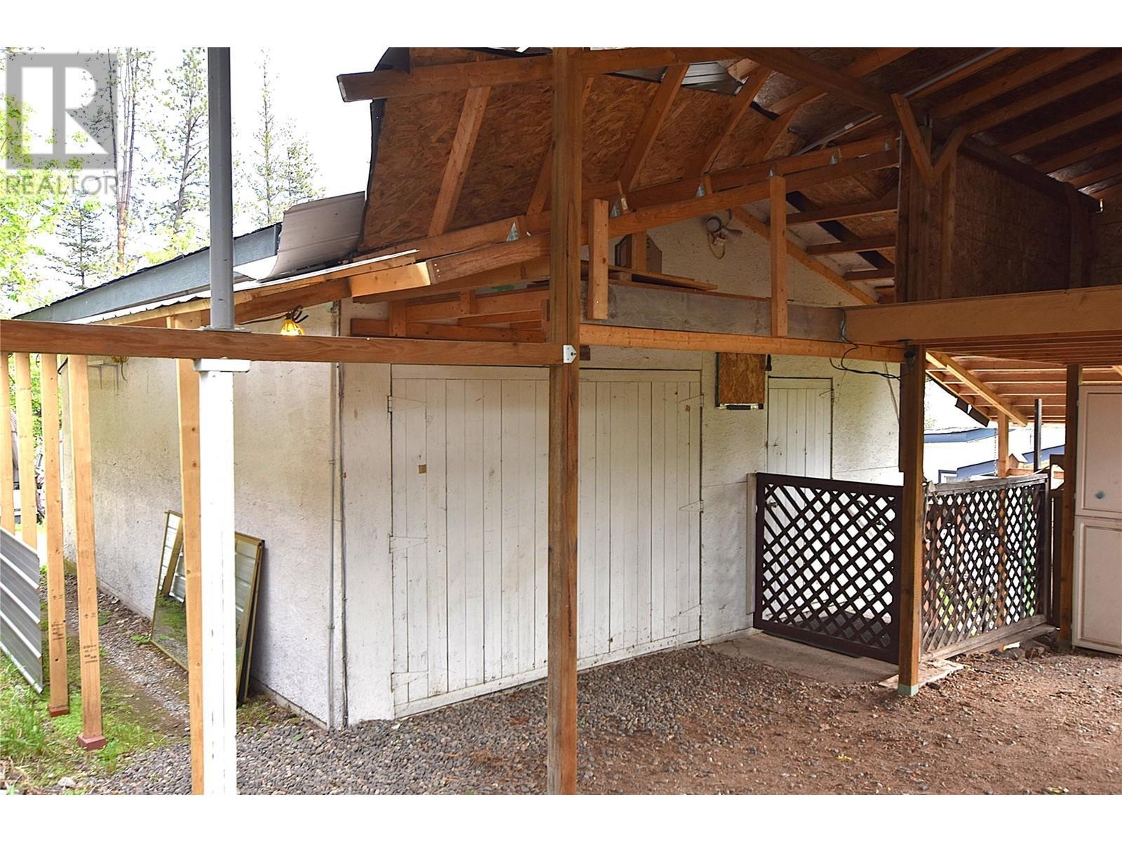 












121 Robins Nest Road

,
Vernon,




British Columbia
V1H2H1

