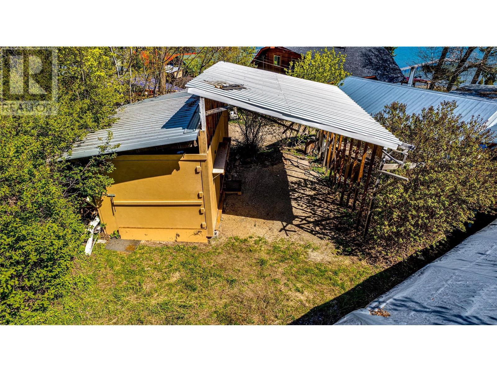 












121 Robins Nest Road

,
Vernon,




British Columbia
V1H2H1


