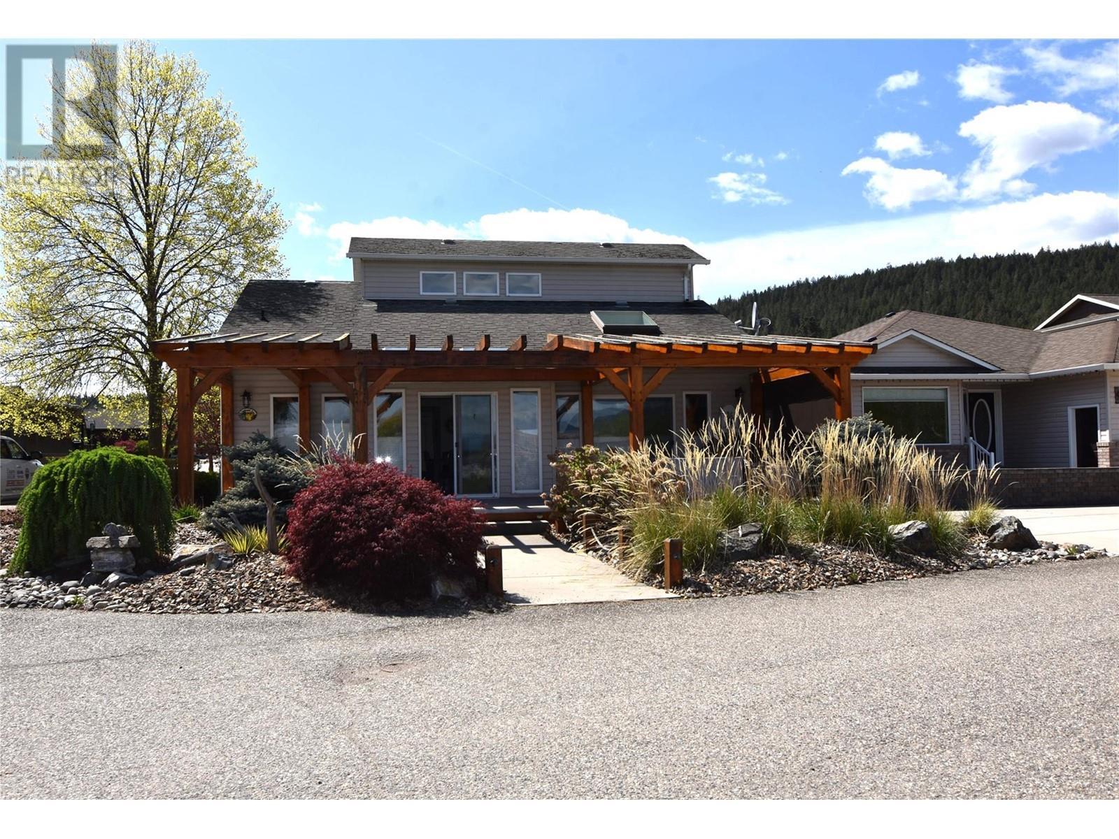 












605 Elk Street

,
Vernon,




British Columbia
V1H2A1

