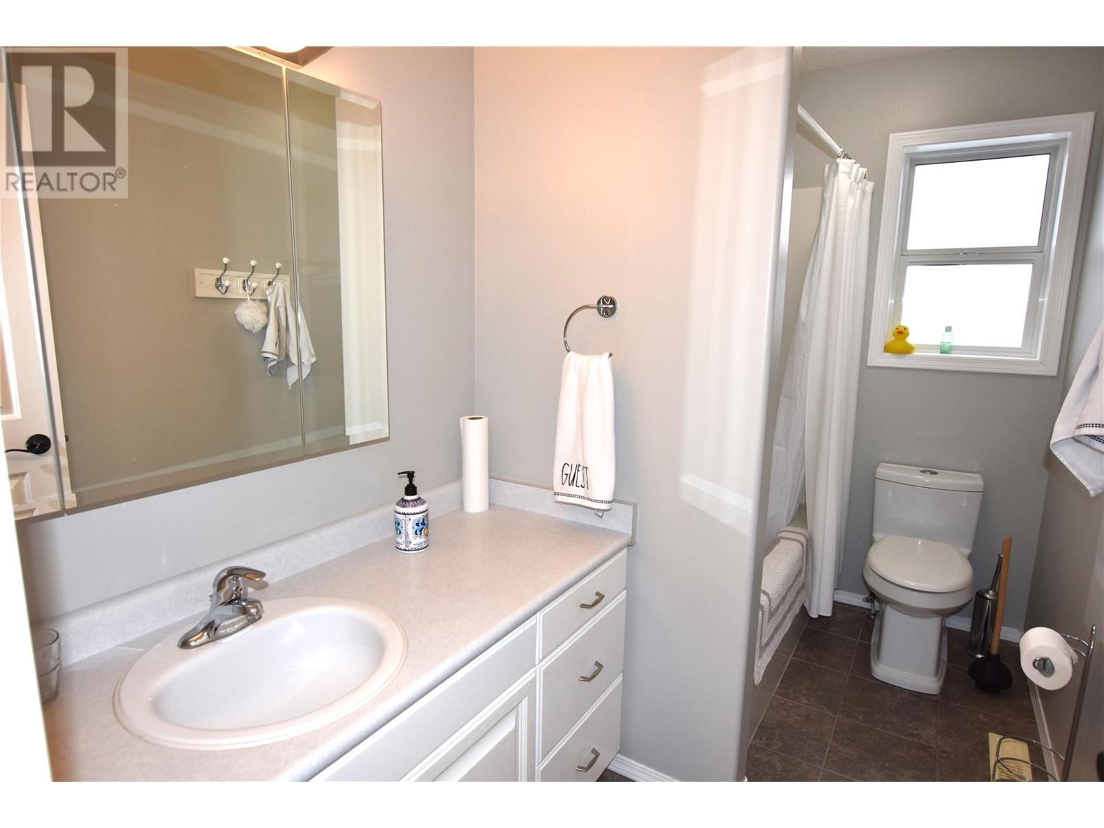 












605 Elk Street

,
Vernon,




British Columbia
V1H2A1

