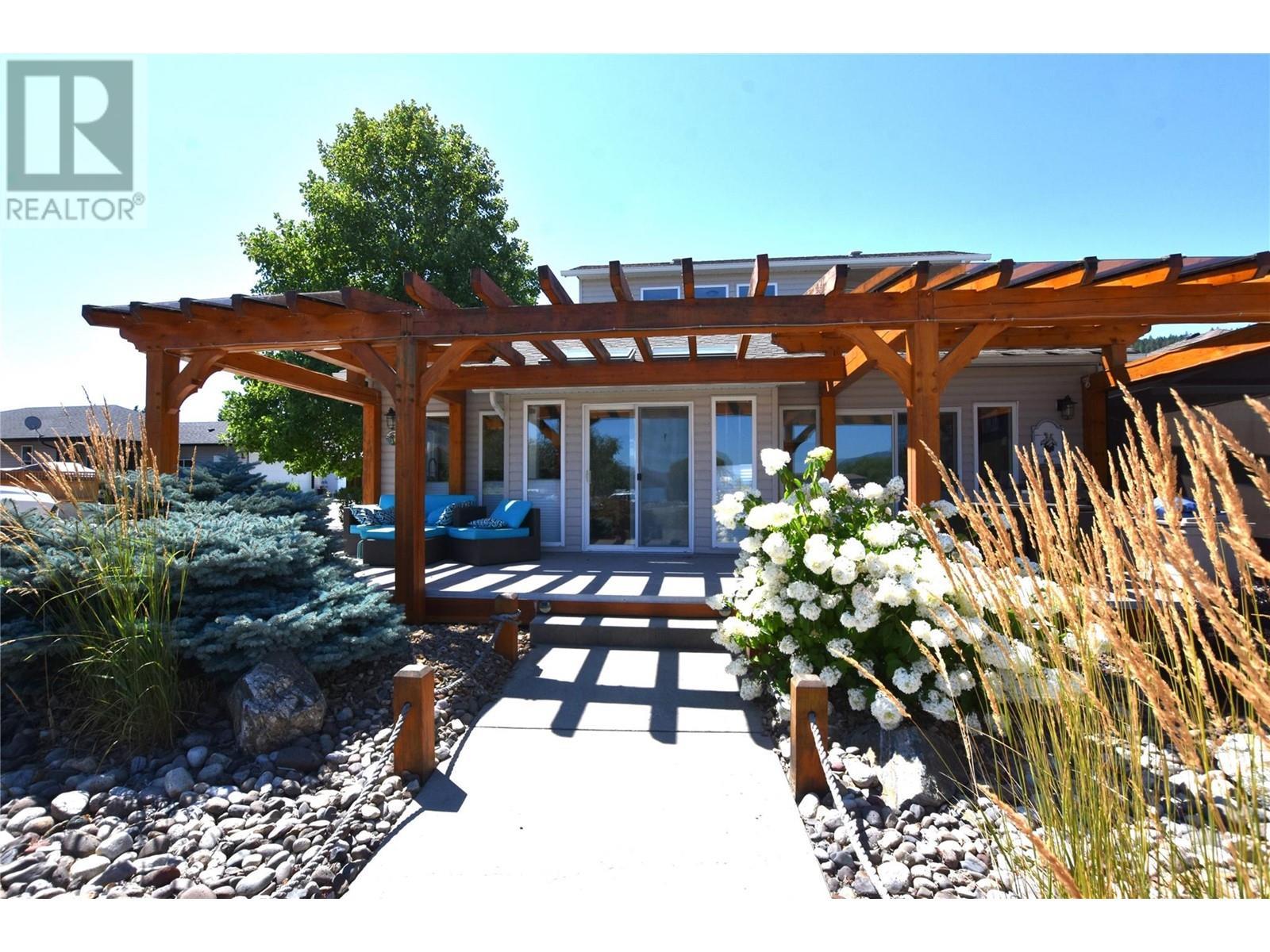 












605 Elk Street

,
Vernon,




British Columbia
V1H2A1

