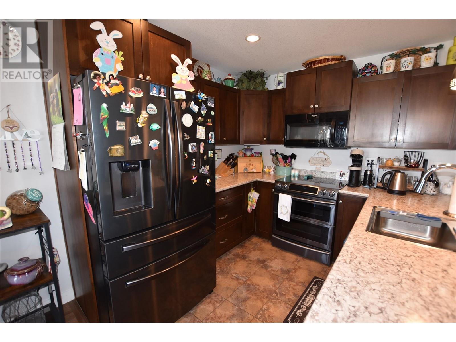 












672 Cougar Street

,
Vernon,




British Columbia
V1H2A1


