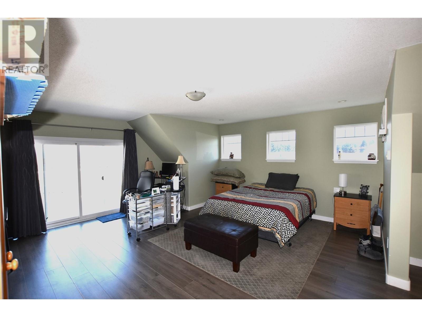 












672 Cougar Street

,
Vernon,




British Columbia
V1H2A1

