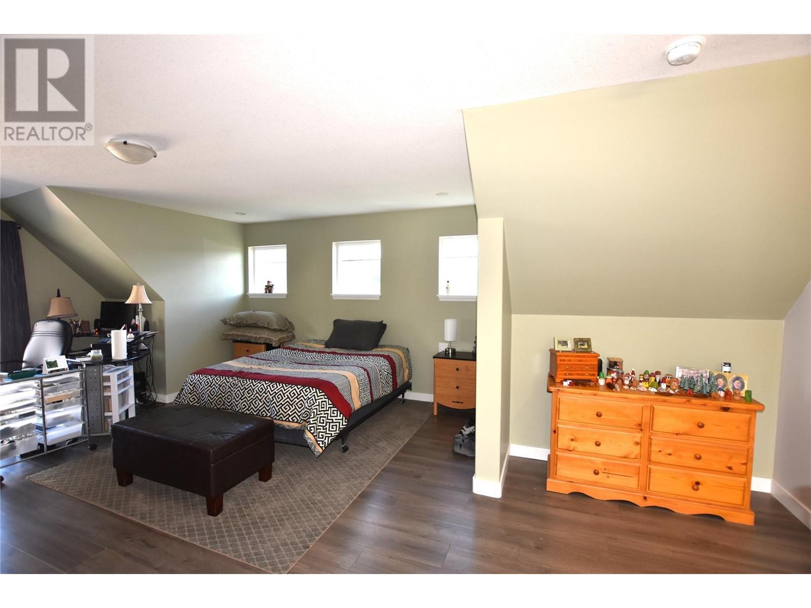 












672 Cougar Street

,
Vernon,




British Columbia
V1H2A1

