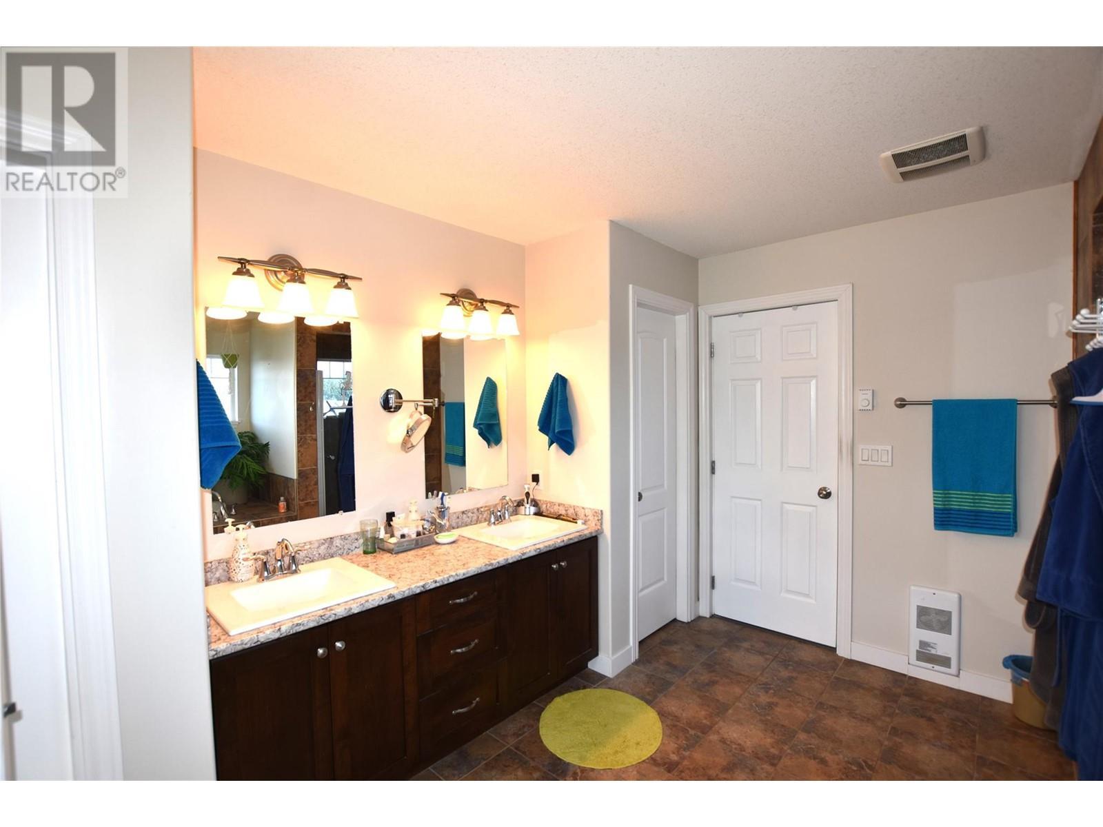 












672 Cougar Street

,
Vernon,




British Columbia
V1H2A1

