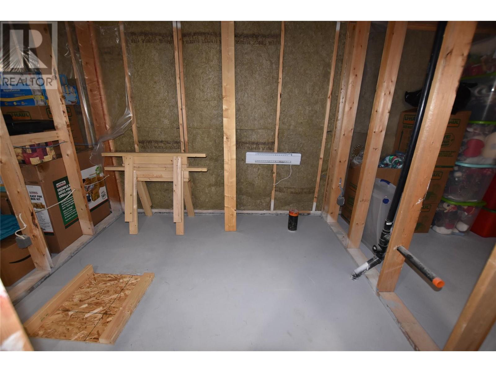 












672 Cougar Street

,
Vernon,




British Columbia
V1H2A1

