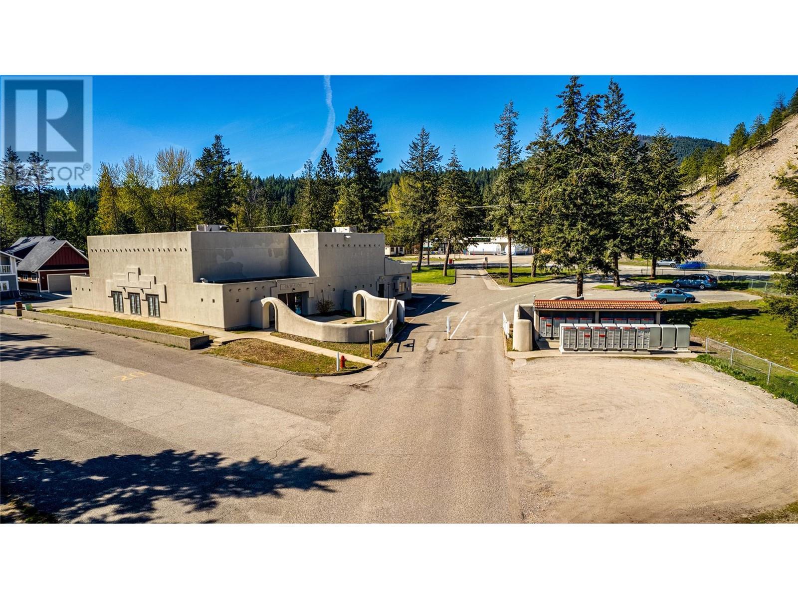 












672 Cougar Street

,
Vernon,




British Columbia
V1H2A1

