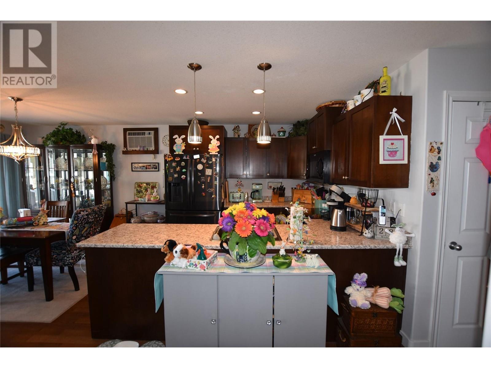












672 Cougar Street

,
Vernon,




British Columbia
V1H2A1

